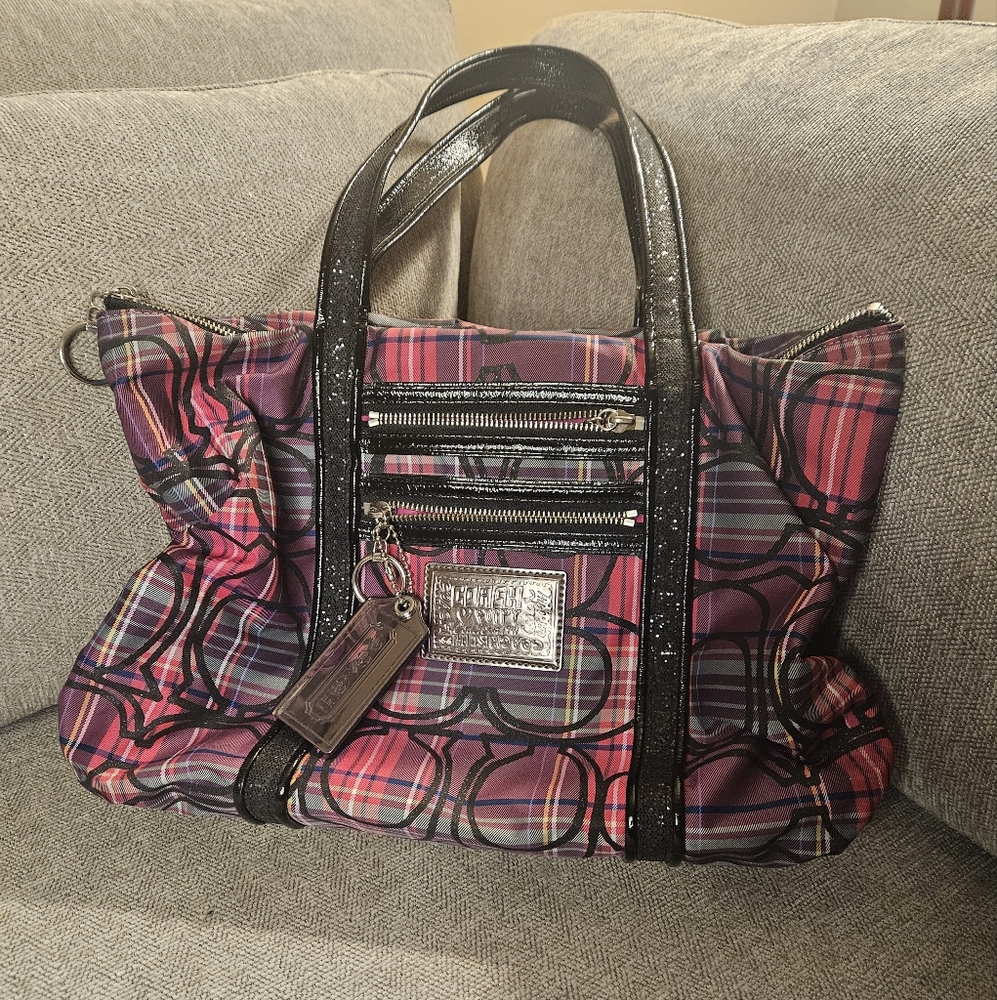 Coach Plaid Poppy Shoulder Bag in EUC.